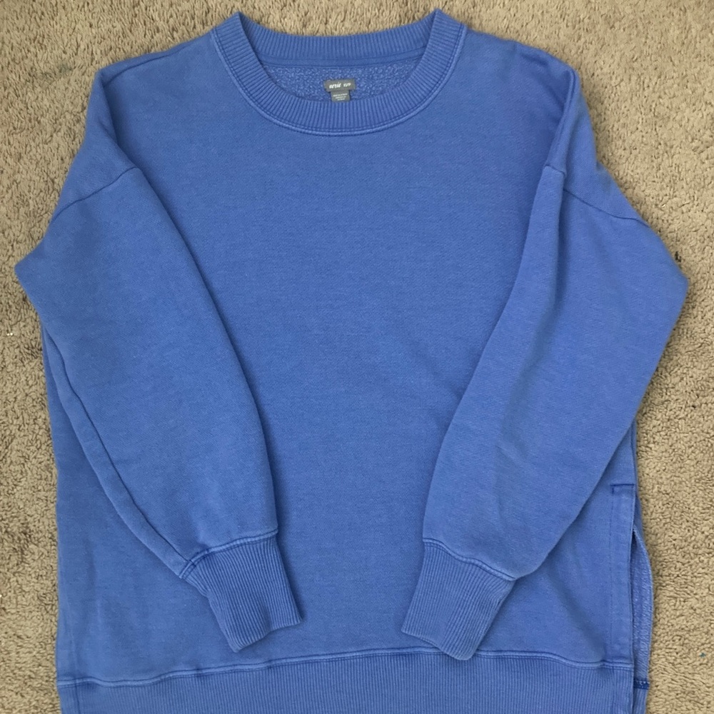 Blue Aerie oversized long crewneck sweatshirt size XS